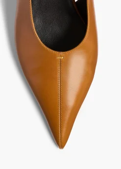 Bella Low Pump in Cuoio Glazed Leather