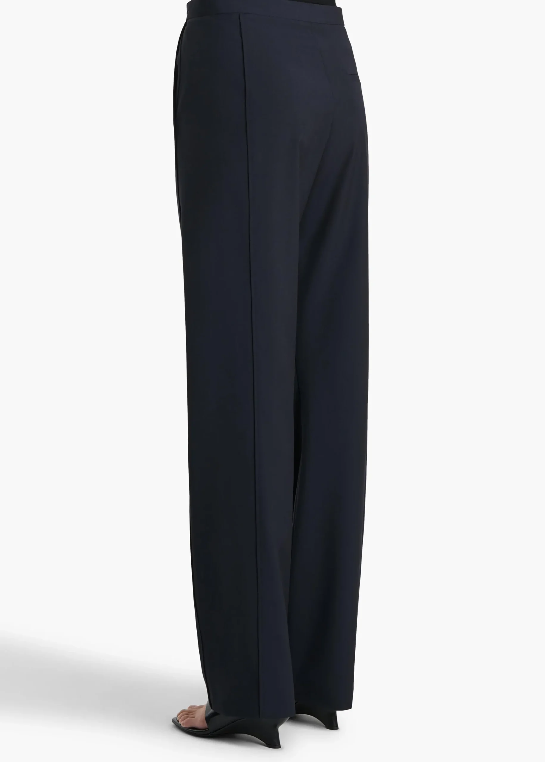 Borden Pant in Dark Navy