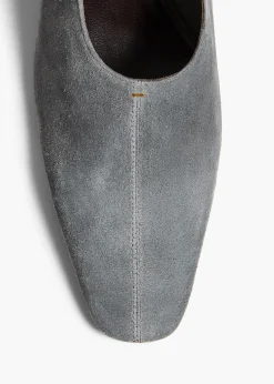 Cecilia Pump in Grey Suede