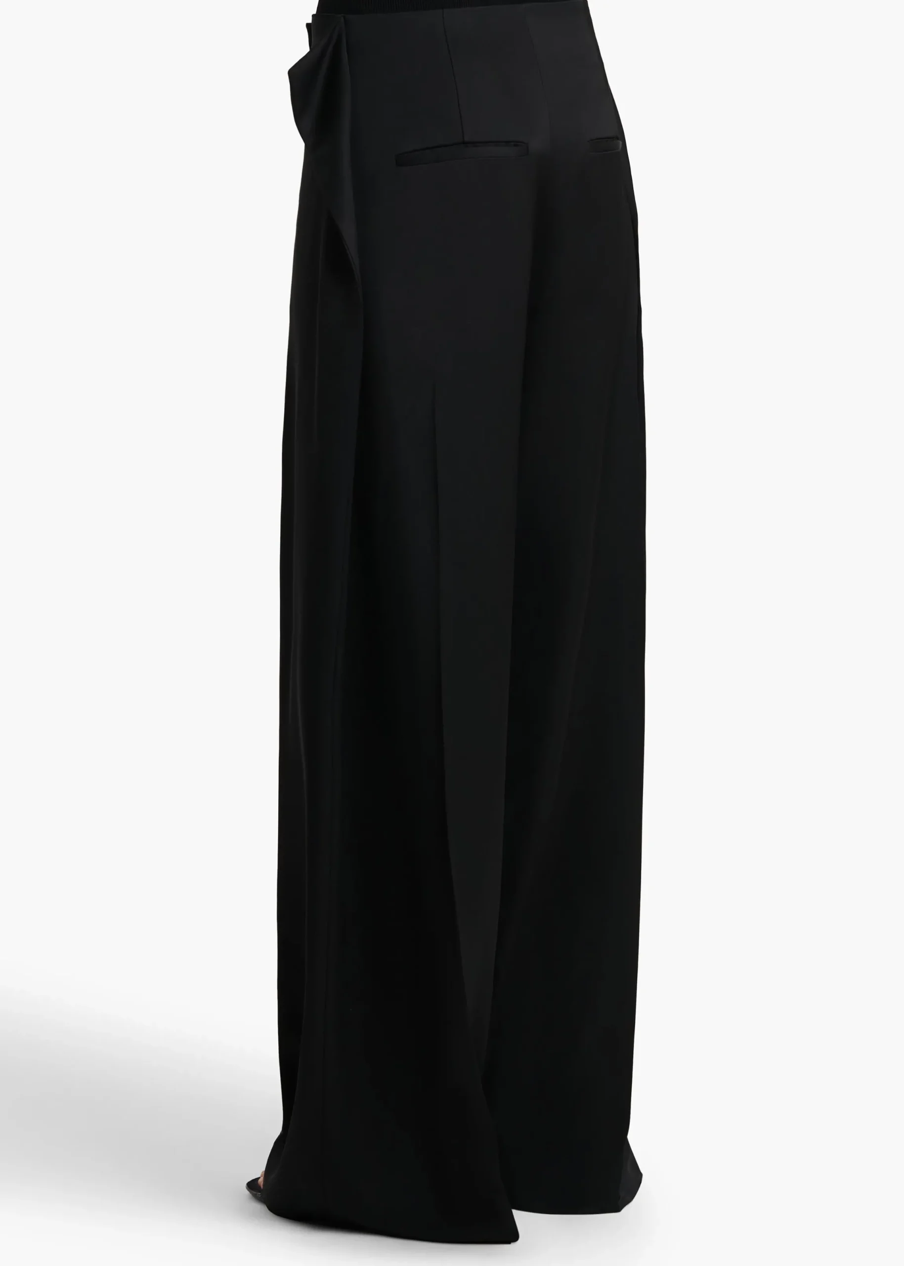 Ila Pant in Black