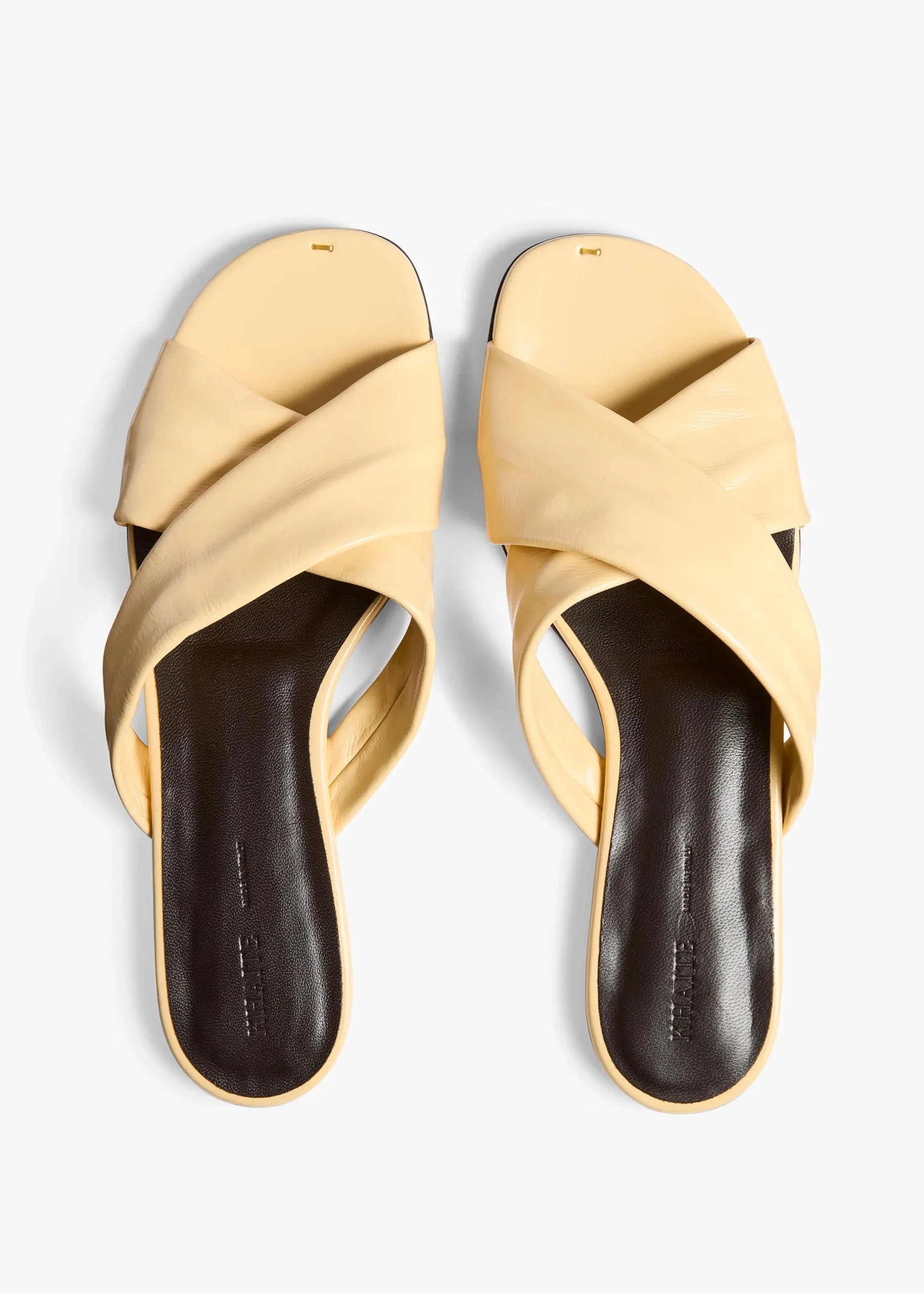 Liria Flat Sandal in Butter Glazed Leather