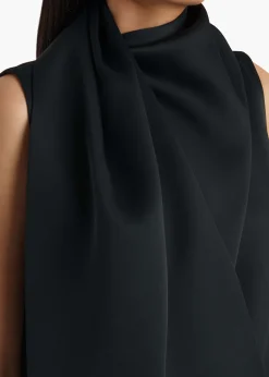 Loe Top in Black