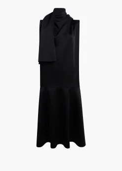 Loell Dress in Black