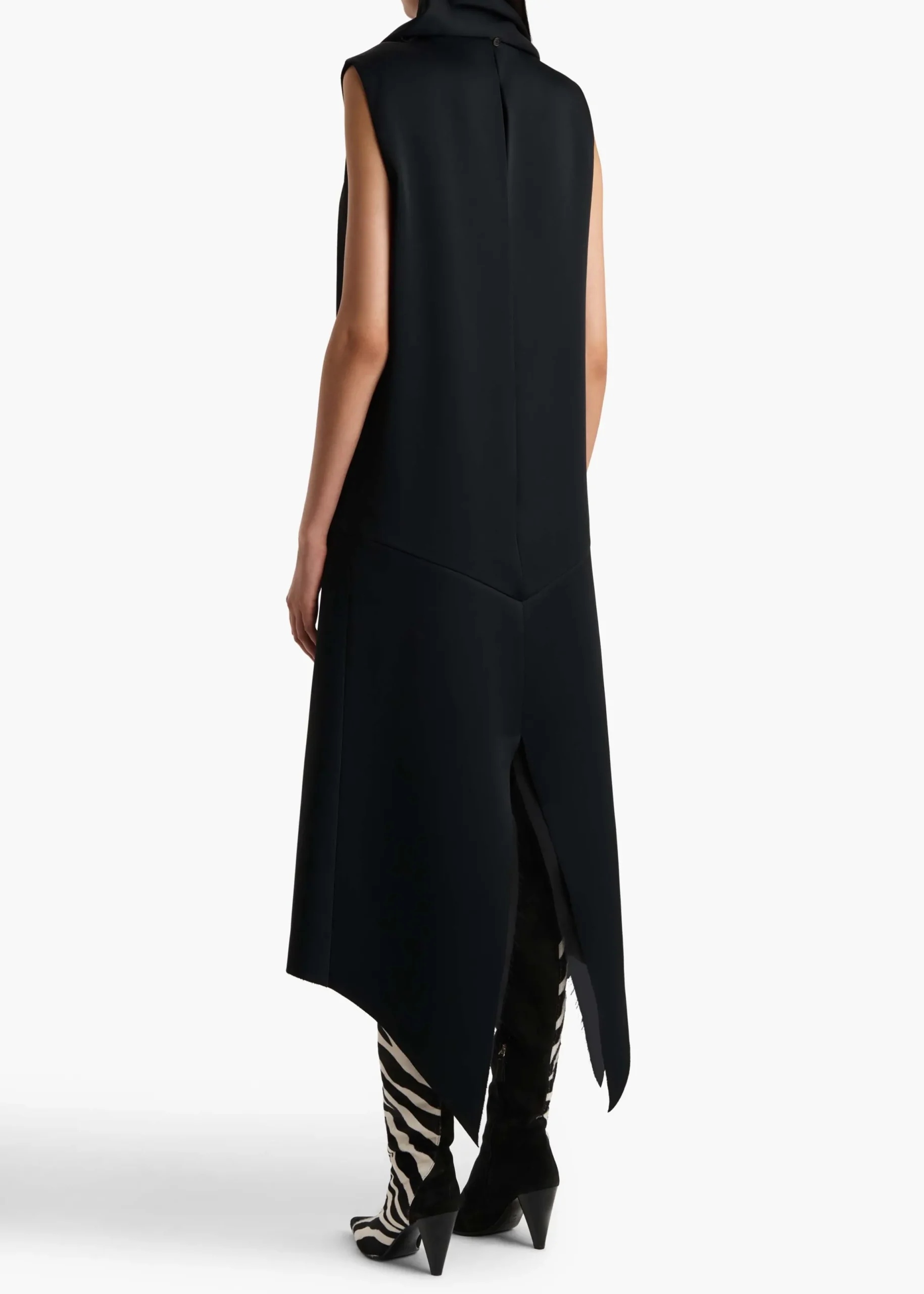 Loell Dress in Black