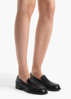 Miles Loafer in Black Leather