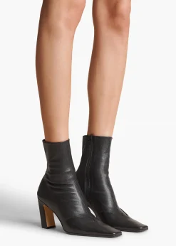 Nevada Stretch High Boot in Black Nappa Leather