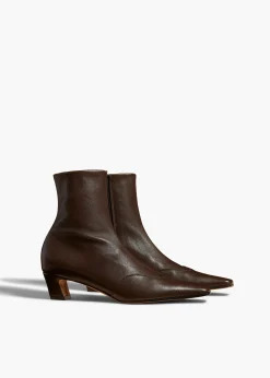 Nevada Stretch Low Boot in Dark Brown Nappa Leather