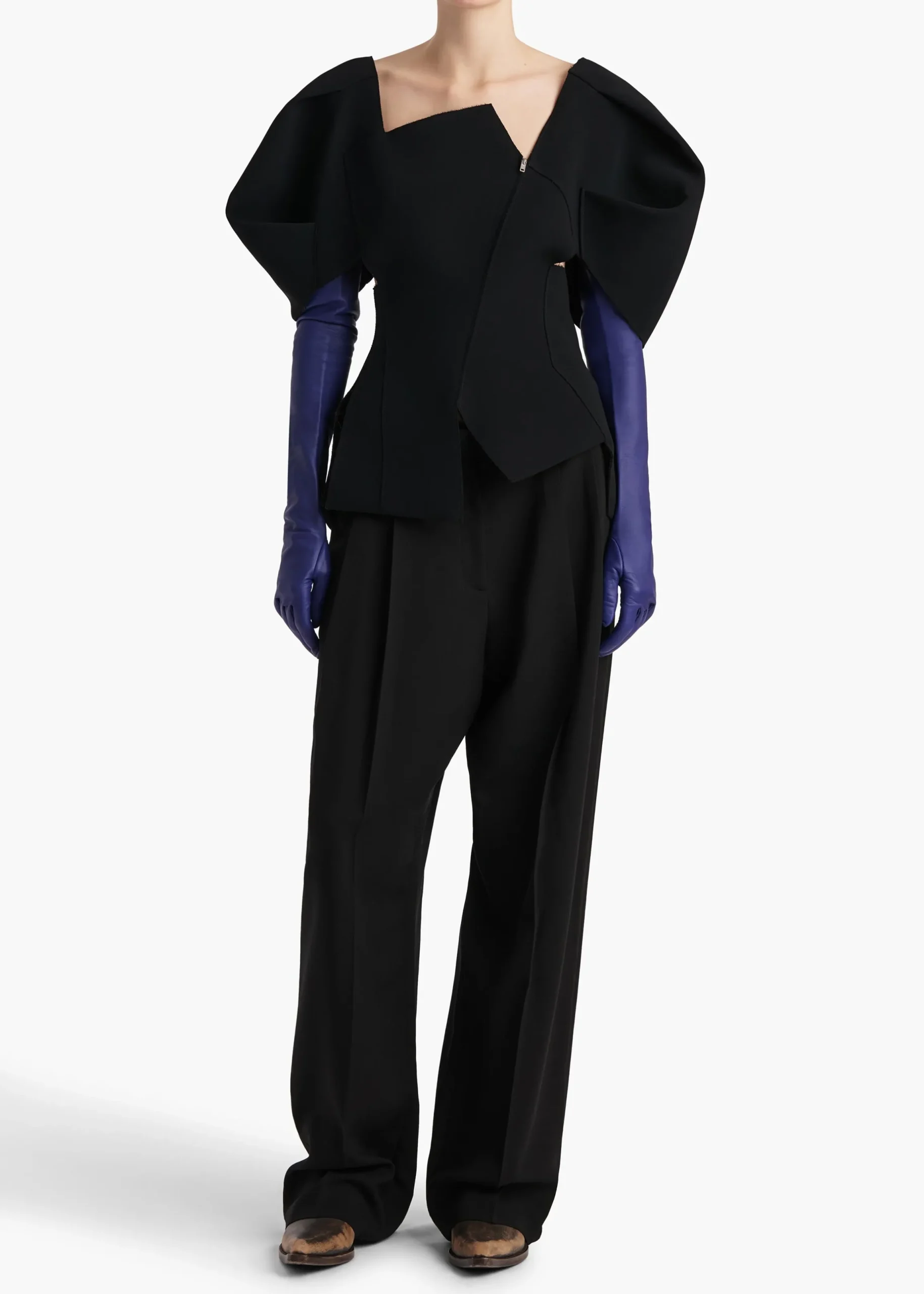 Quan Top in Black