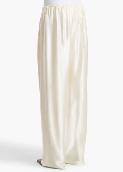 Rohen Pant in Cream