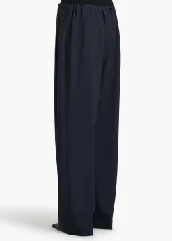 Rohen Pant in Dark Navy